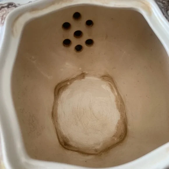 Johnson Brothers vintage Old Britton Tutor, village Square, Footed, teapot - Picture 7 of 11